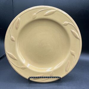 Signature Sorrento Wheat Stoneware Salad Plate Beige/Harvest Yellow 8 1/4”
